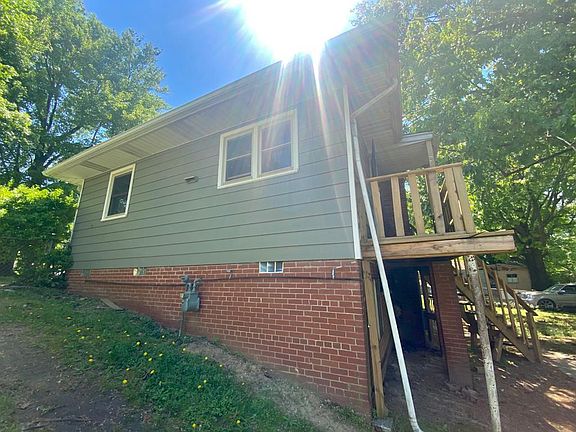 2nd image of 2106 Van Wert St
