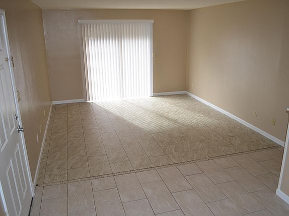 5th image of 4728 Bellview Ave #B
