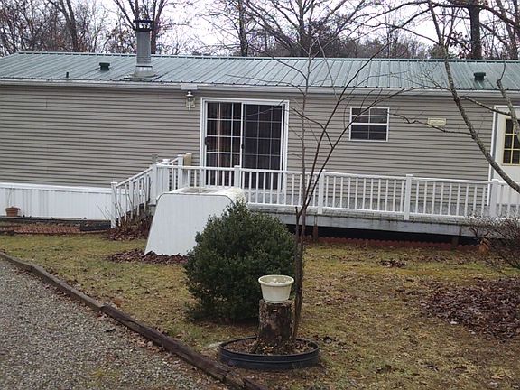 3rd image of 1545 Redbud Dr