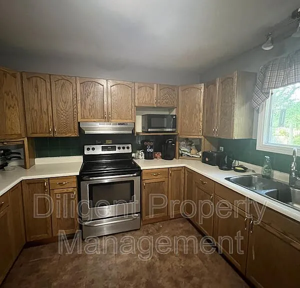 64 Lynch St #6 — Photo 8
