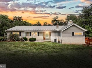 15 Overlook Dr, Wrightsville, PA 17368