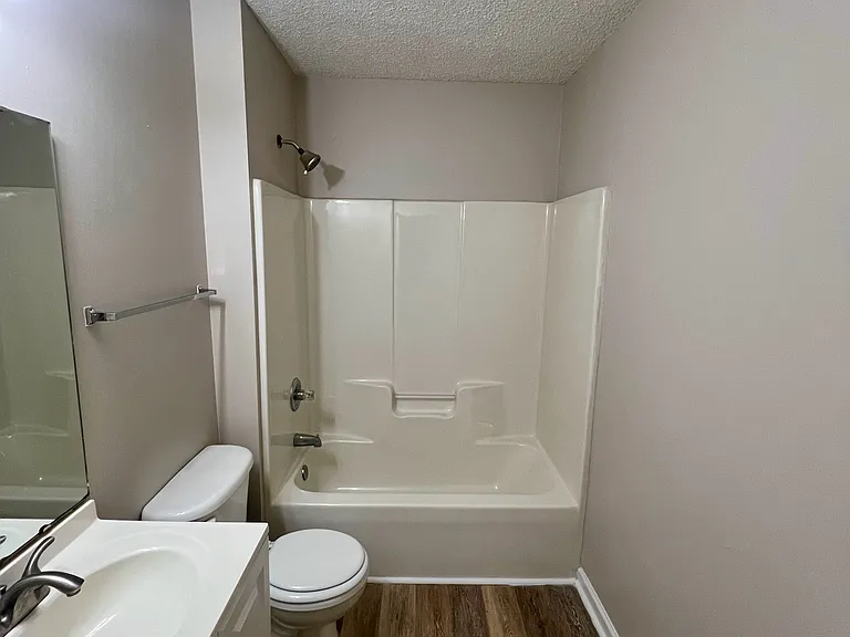 Taybran Ridge Apartments — Photo 6