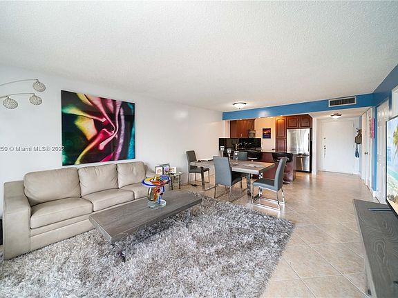 5th image of 16740 NE 9th Ave APT 307