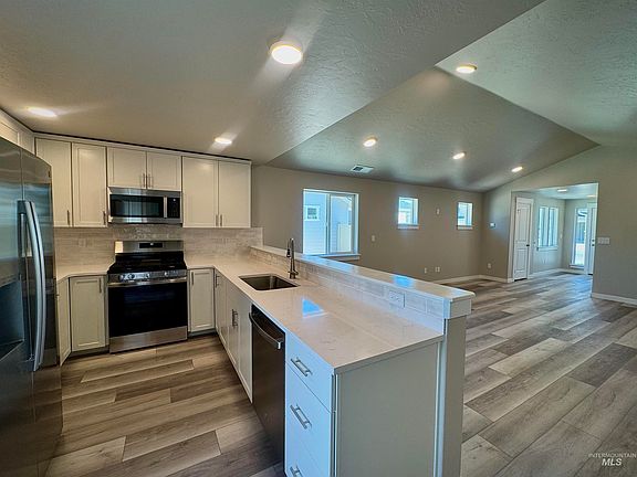 5th image of 640 SW Mendenhall St #13/1