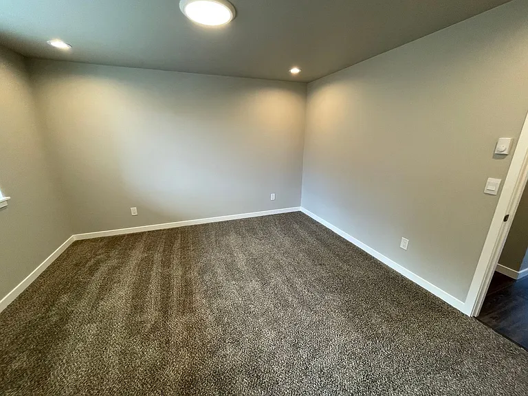 2707 Oakes Ave — Photo 19