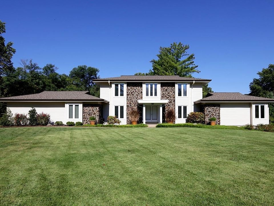 1st image of 183 Laduemont Dr