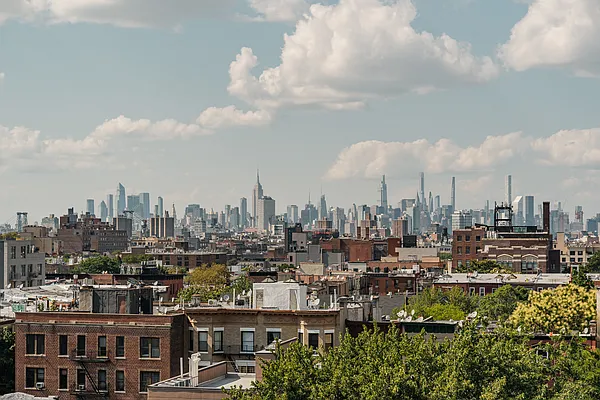 Rented by Nooklyn NYC LLC | media 18