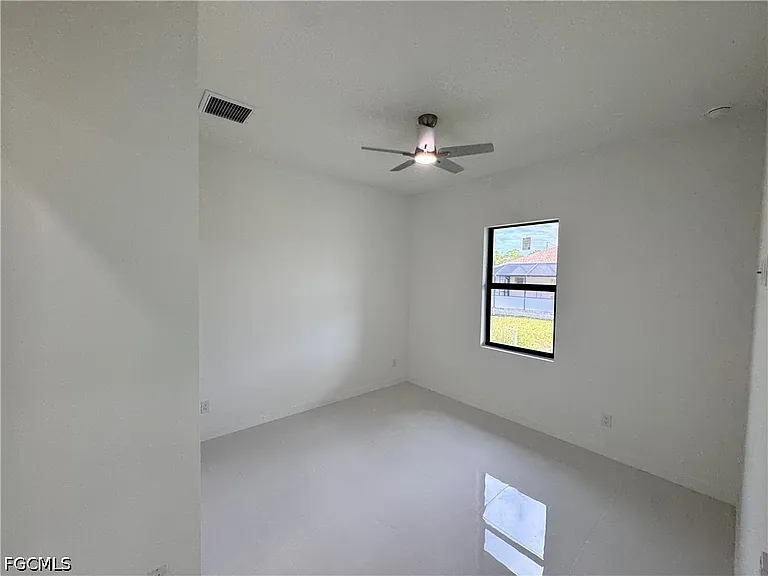 4121 NW 22nd St — Photo 14