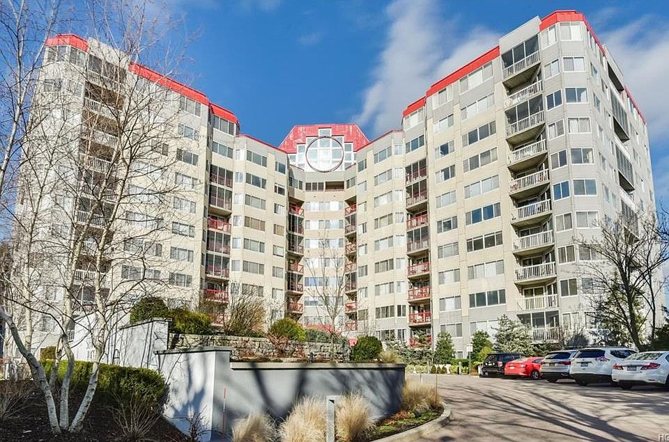 1st image of 10 Stewart Pl APT 6BE