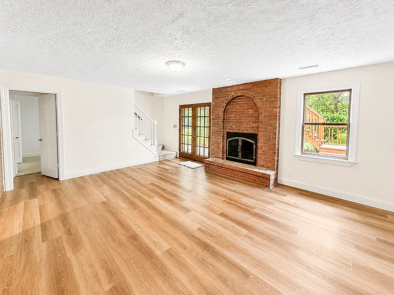 9205 Whitegate Ct — Photo 36