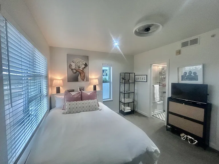 700 Tenacity Dr #201 — Photo 11