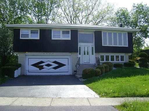 1st image of 10563 Sun Valley Ct