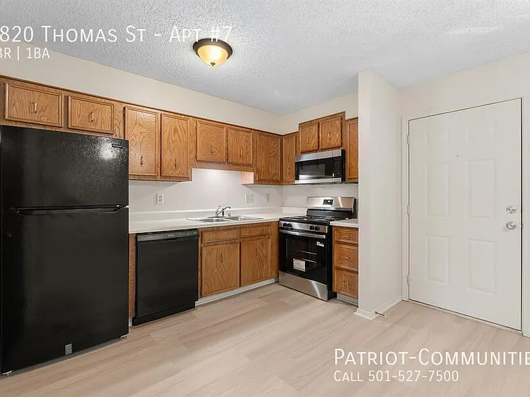 8820 Thomas St #7 — Photo 1