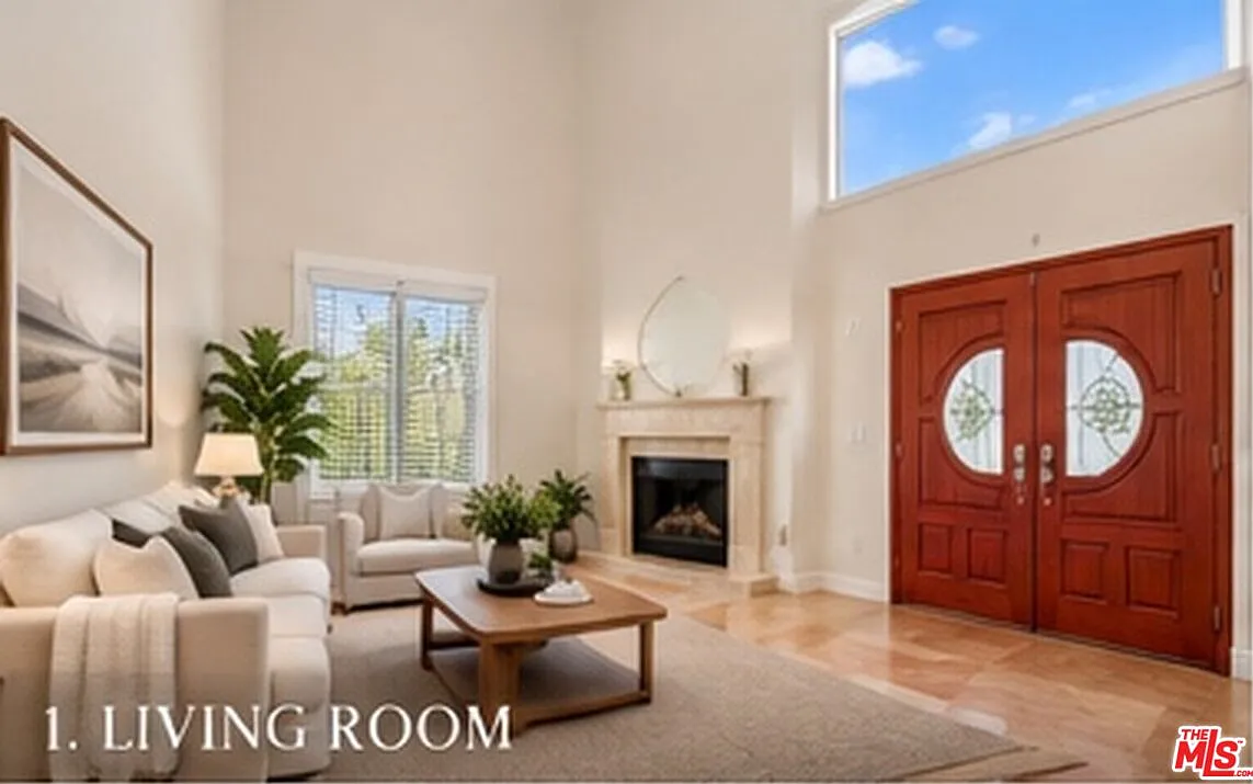 2 bed, 2.5 bath, 1800 sqft, $5,195 — Photo 2
