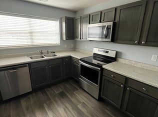 1207 Central Ave #D, Columbus, IN 47201