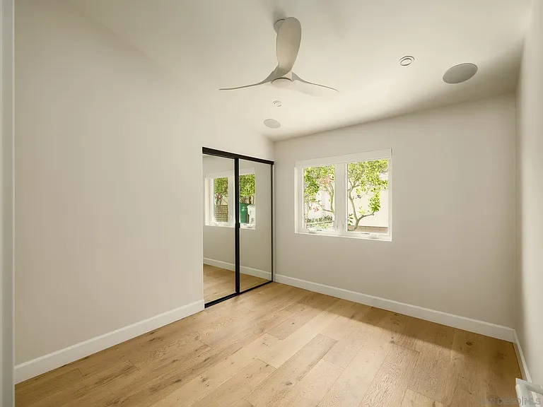 5503 Linda Rosa Ave — Photo 17
