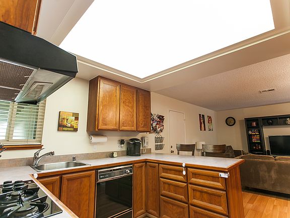 2nd image of 2818 Alison Ct