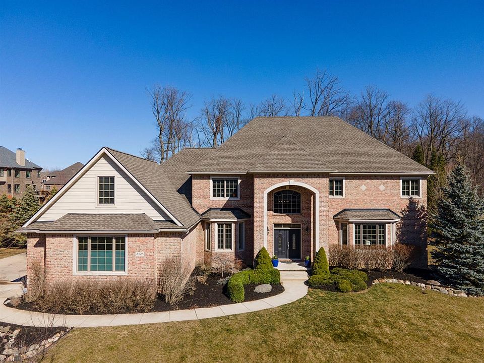 1st image of 2308 Woodview Ln