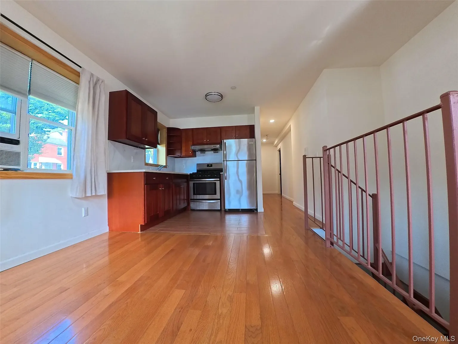 2 bed, 1.5 bath, 900 sqft, $3,250 — Photo 3