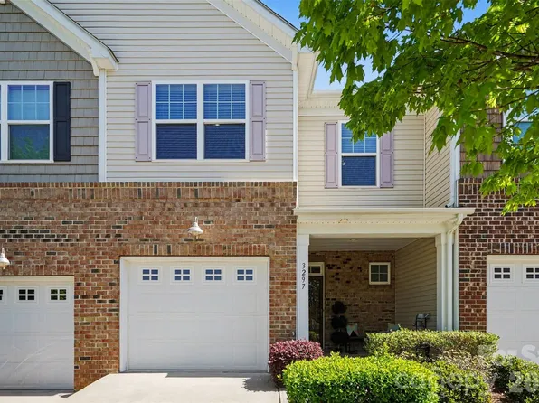 3297 Yarmouth Ln, Gastonia, NC 28056