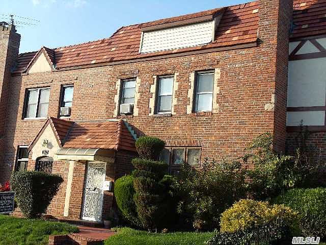 2nd image of 21541 Murdock Ave
