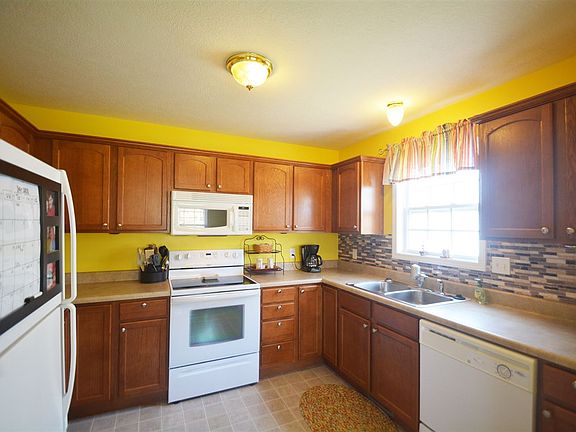 4th image of 7210 W Upland Ct