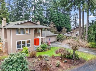 8730 51st St W, University Place, WA