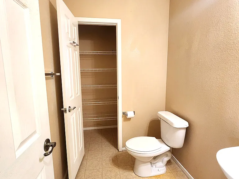 3432 Barada Heights Ave — Photo 12