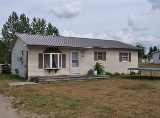 207 Chestnut St NE, Kalkaska, MI 49646
