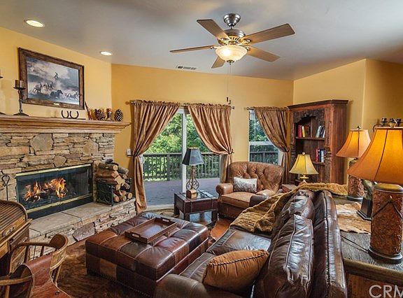 2nd image of 28566 Wabash Dr