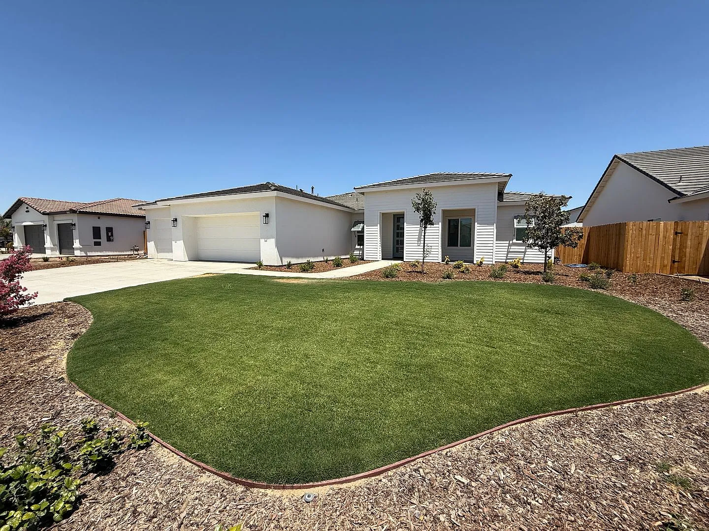 16806 Mairs Drive - Gorgeous Brand New Balfanz Home - 4 bedroom 2.5 bath - SOLAR — Photo 3