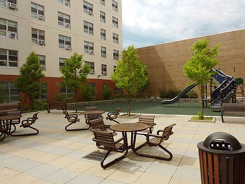 2nd image of 54 Bristol St APT 3E