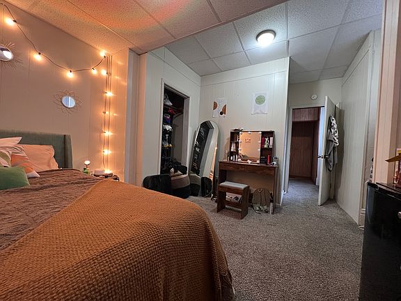 4th image of 717 Willey St #2