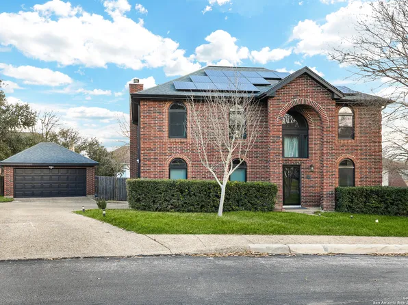826 Amberstone Dr, San Antonio, TX 78258