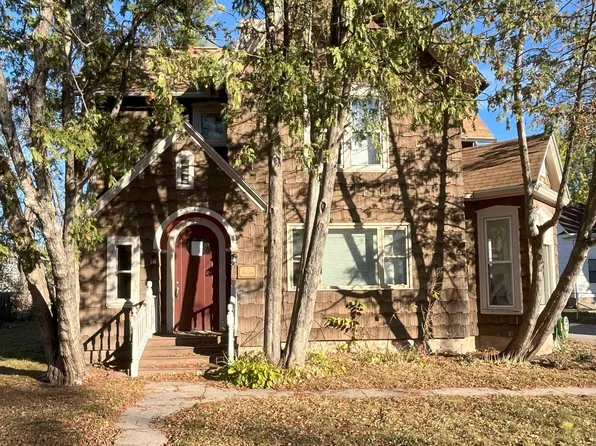 610 W Irving Ave, Oshkosh, WI 54901