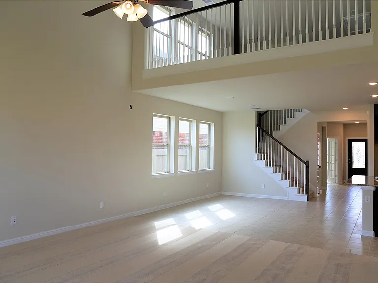 8139 Fairfield Manor Way — Photo 6