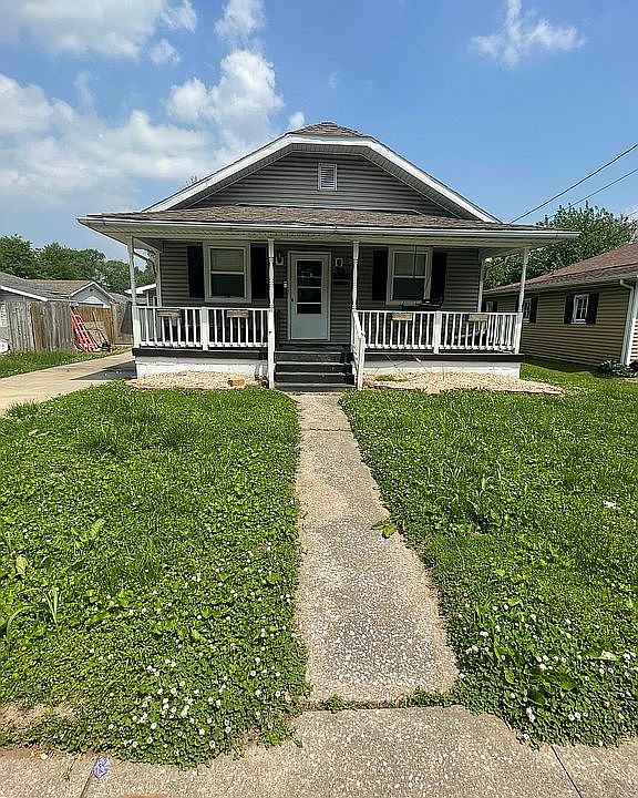 1st image of 2831 Palmer Ave