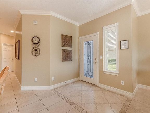 3rd image of 10439 Belfry Cir