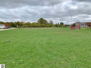 294 Gemstone Dr, Alma, MI 48801