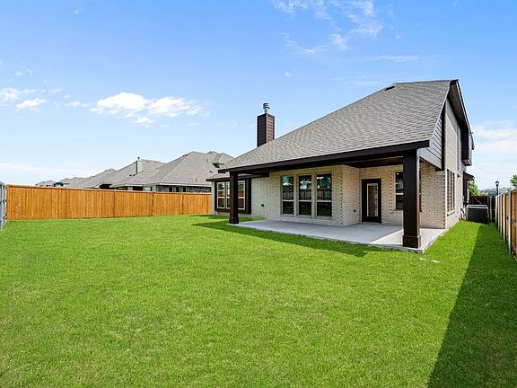 4th image of 2514 Veranda Way