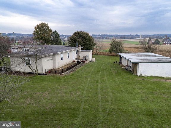 4th image of 317 Farmers Dr