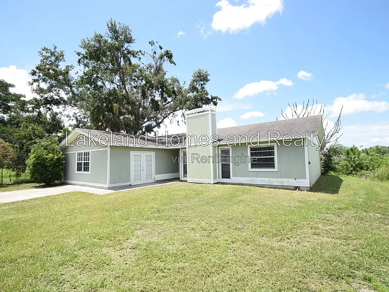 1204 Honeytree Ln W — Photo 6