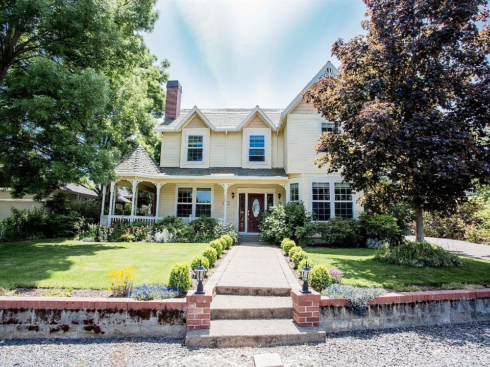 1st image of 865 Singler Way
