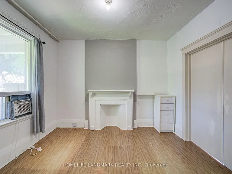 19 Armstrong Ave — Photo 2