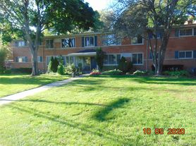 1127 Derby Rd