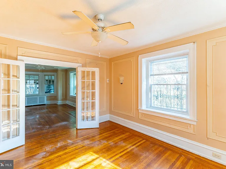 2216 Georges Ln — Photo 13