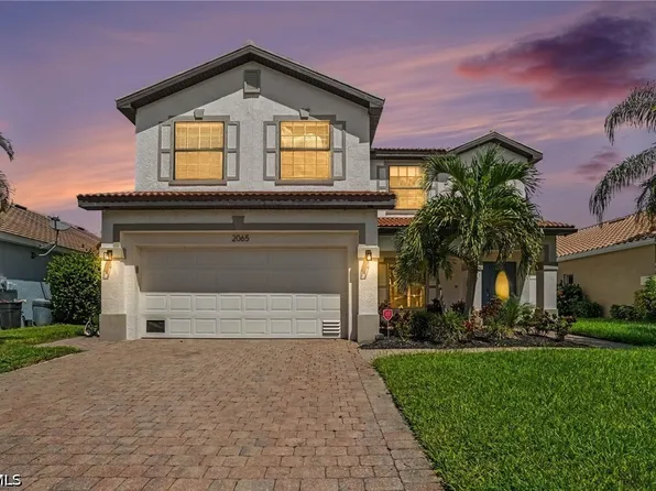2065 Cape Heather Cir, Cape Coral, FL 33991