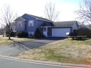 246 Foxglove Ln, Shakopee, MN 55379