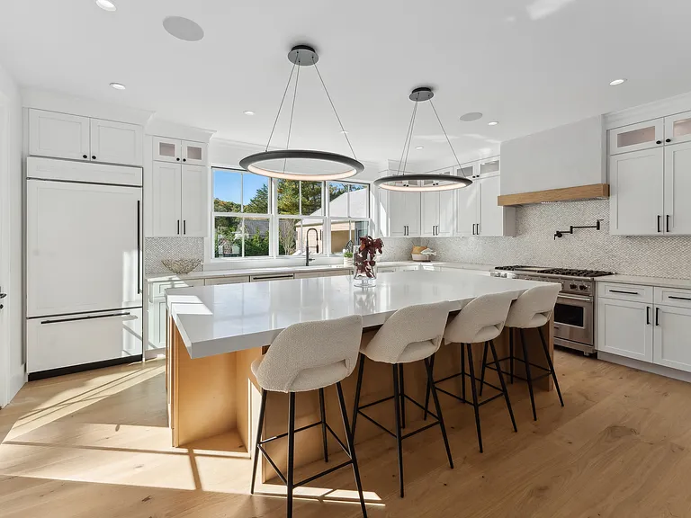 510 Abrahams Path — Photo 12