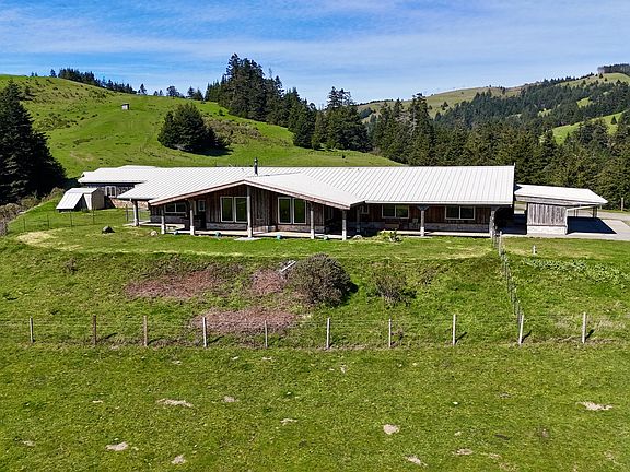 4th image of 94621 N Bank Rogue River Rd